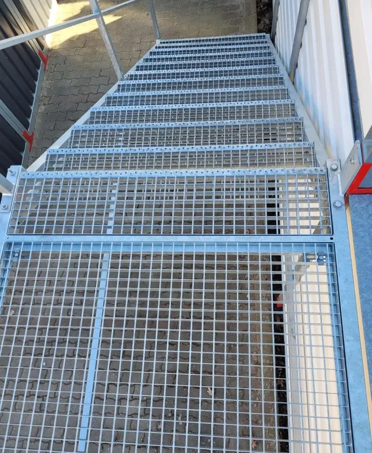 KOPF - Containerboxen - Stapeln