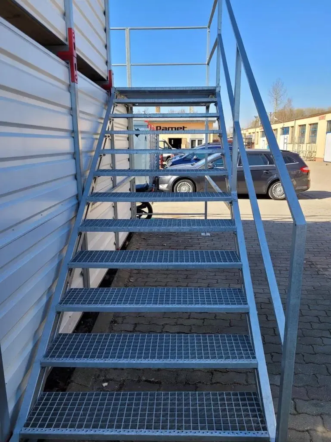 KOPF - Containerboxen - Stapeln