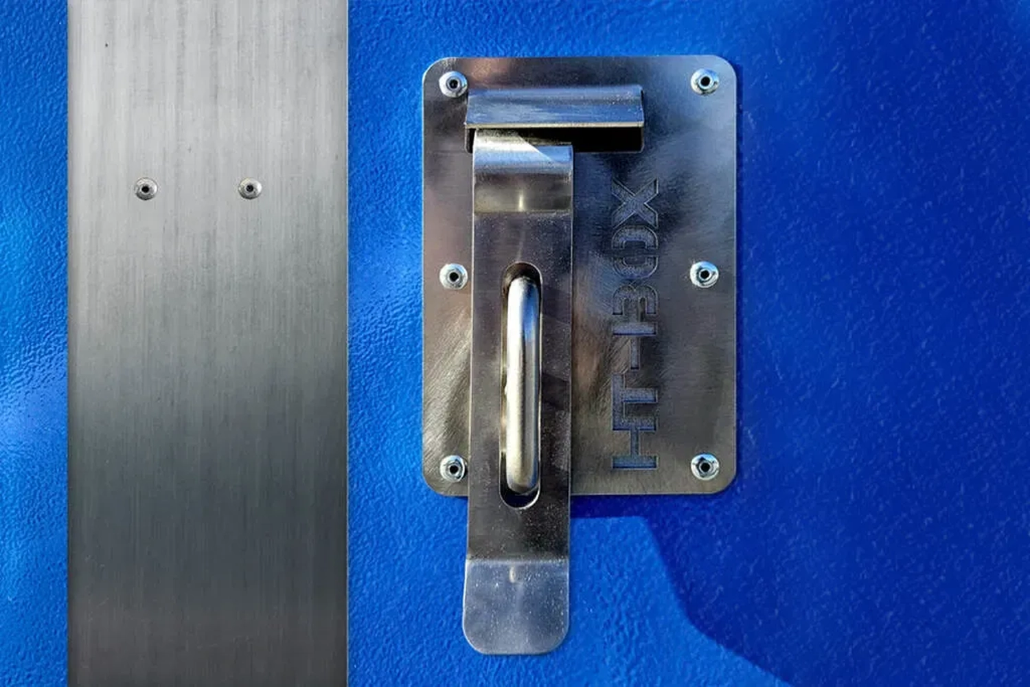 KOPF - Containerboxen -Torriegel und Scharniere